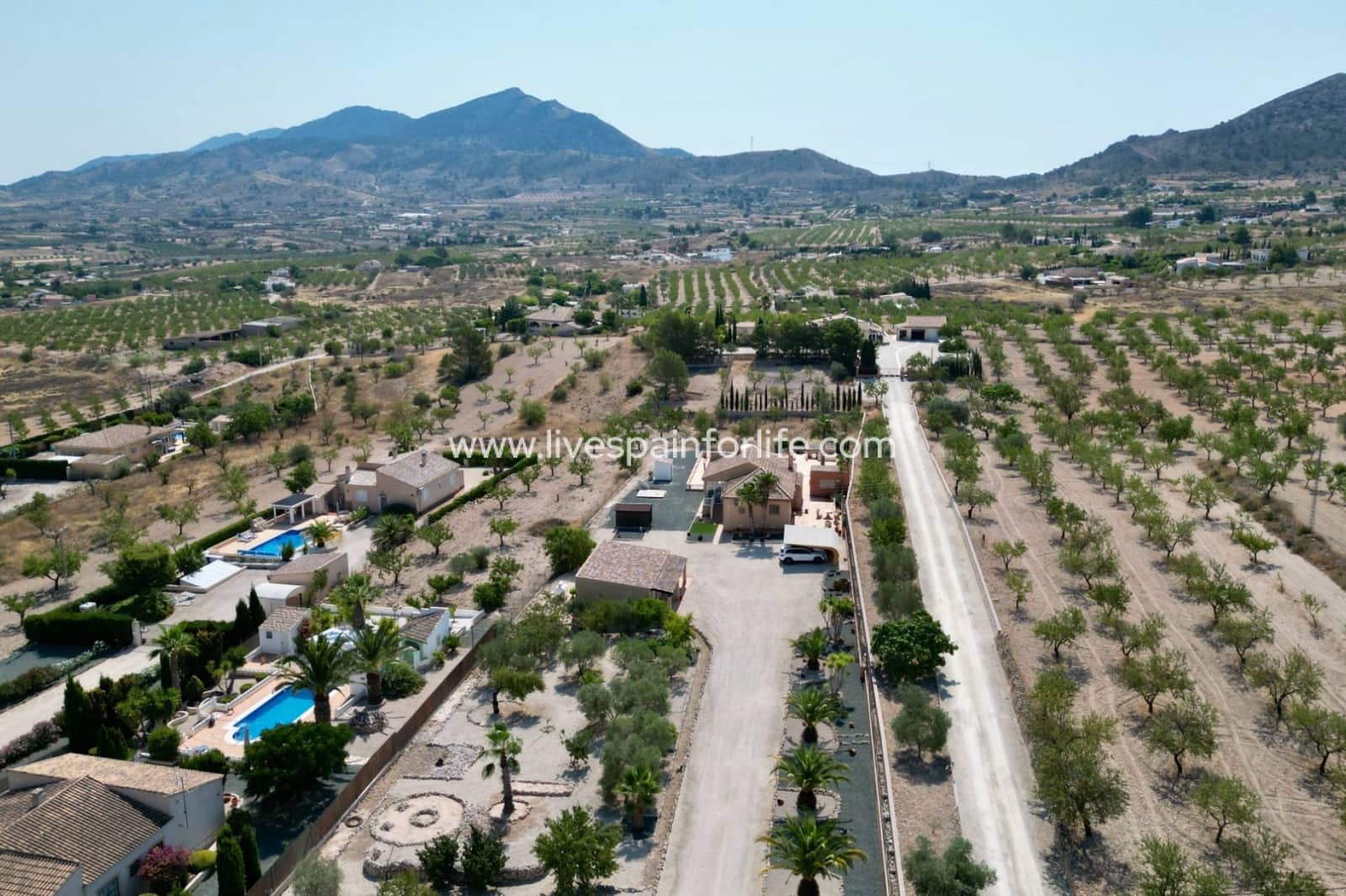 5 bedroom Villa for sale in Hondon de los Frailes with pool garage - € 440,000 (Ref: 9672270)