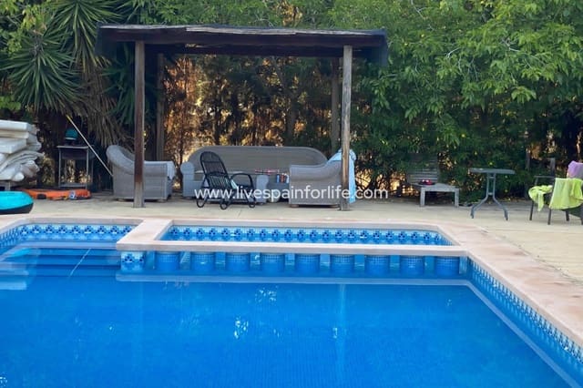 3 slaapkamer Finca/Landhuis te koop in Callosa de Segura met zwembad - € 480.000 (Ref: 9675942)