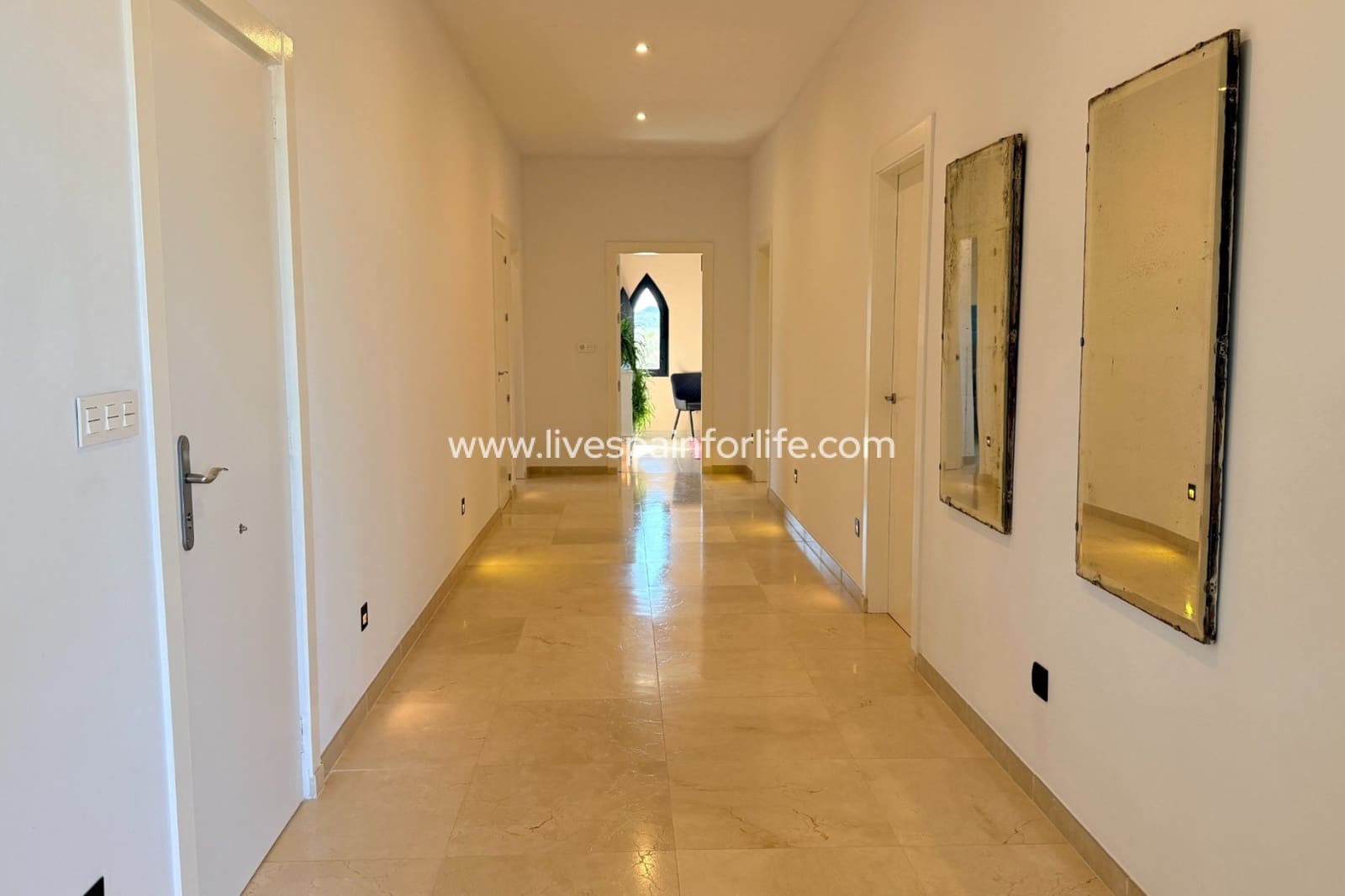 7 sypialnia Finka/Dom wiejski na sprzedaż w Hondon de las Nieves z basenem garażem - 725 000 € (Ref: 9684241)