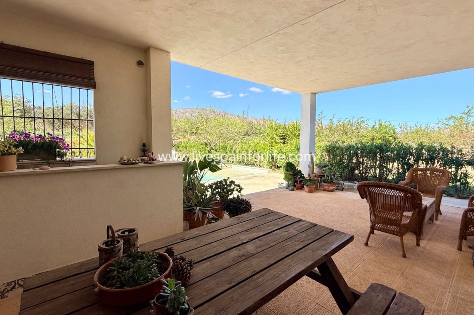 7 sypialnia Finka/Dom wiejski na sprzedaż w Hondon de las Nieves z basenem garażem - 725 000 € (Ref: 9684241)