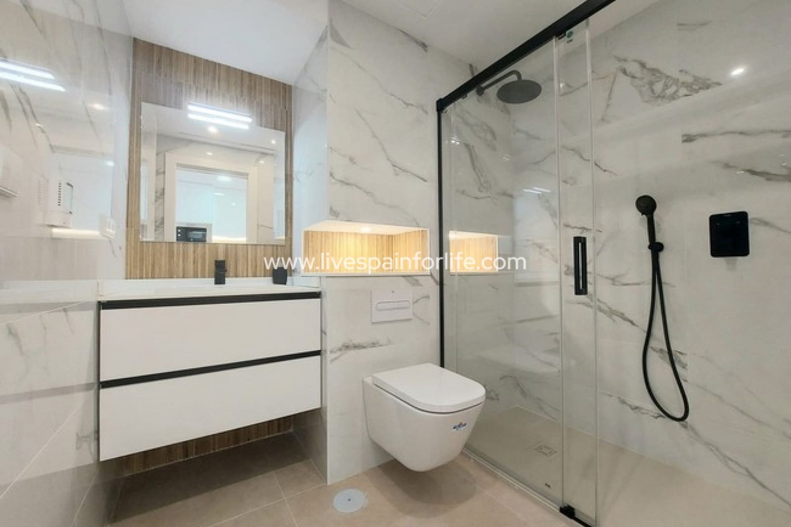 3 quarto Moradia para venda em San Pedro del Pinatar com piscina - 419 900 € (Ref: 9684242)