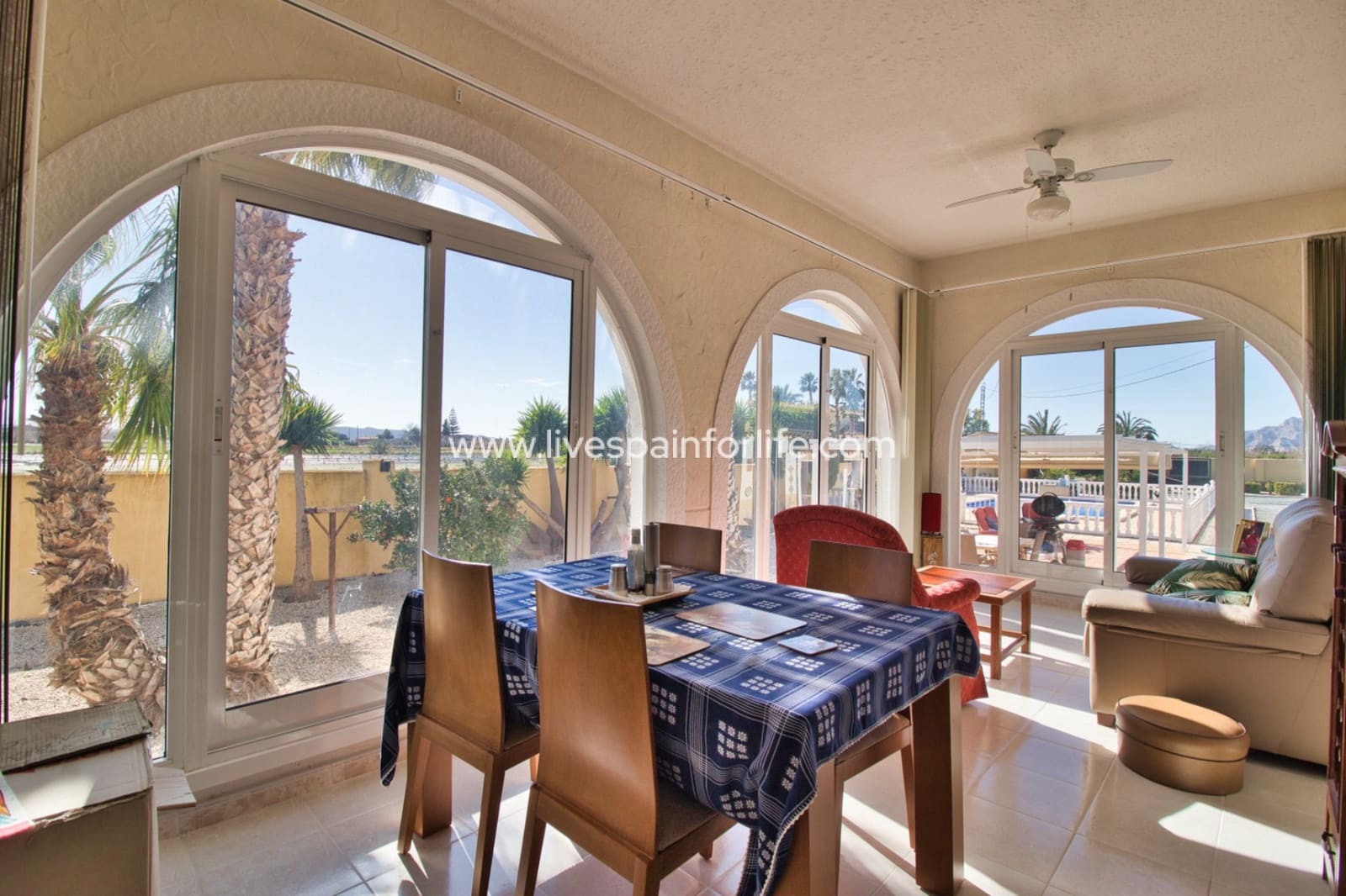 4 soverom Finca/Herregård til salgs i Alicante by med svømmebasseng - € 385 000 (Ref: 9685162)