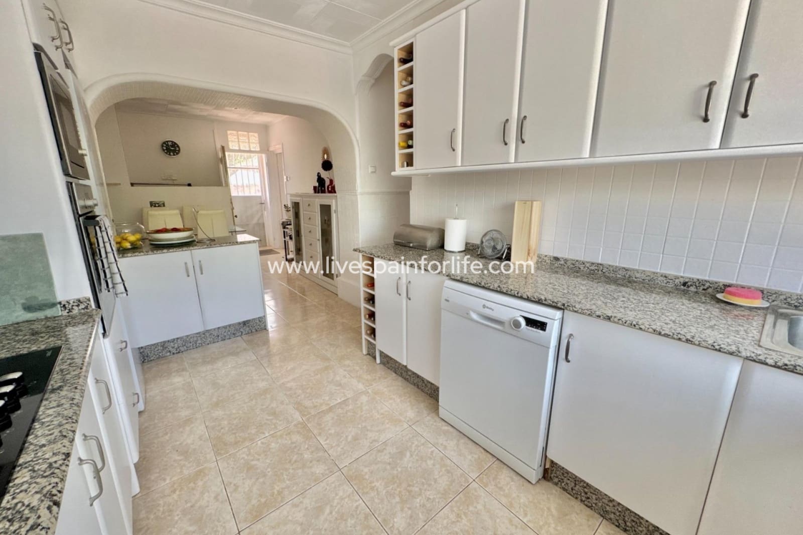 7 slaapkamer Finca/Landhuis te koop in Dolores met zwembad garage - € 649.000 (Ref: 9685544)