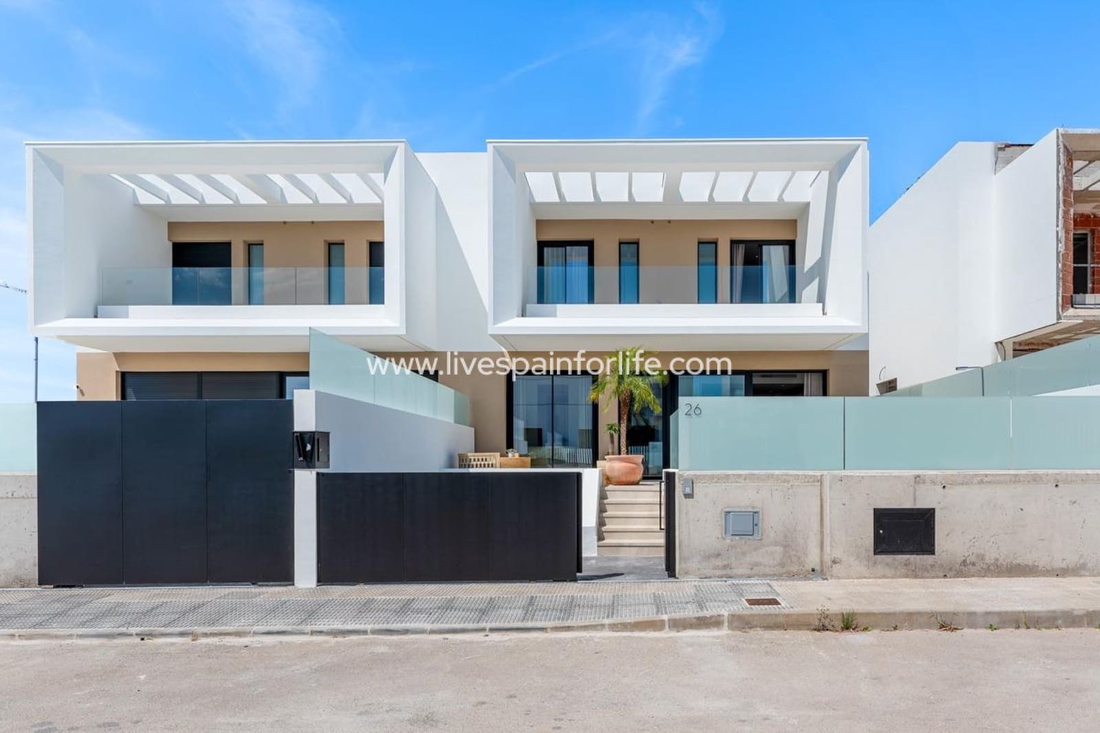 3 makuuhuone Omakotitalo myytävänä paikassa Dolores mukana uima-altaan 
autotalli - 389 000 € (Ref: 9685545)