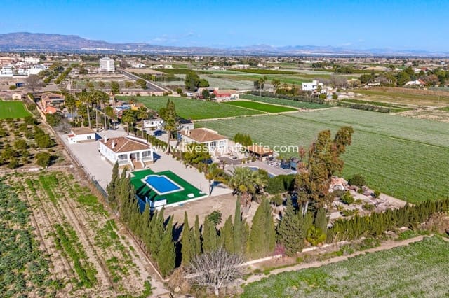 4 chambre Finca/Maison de Campagne à vendre à Alicante ville avec piscine garage - 560 000 € (Ref: 9691608)