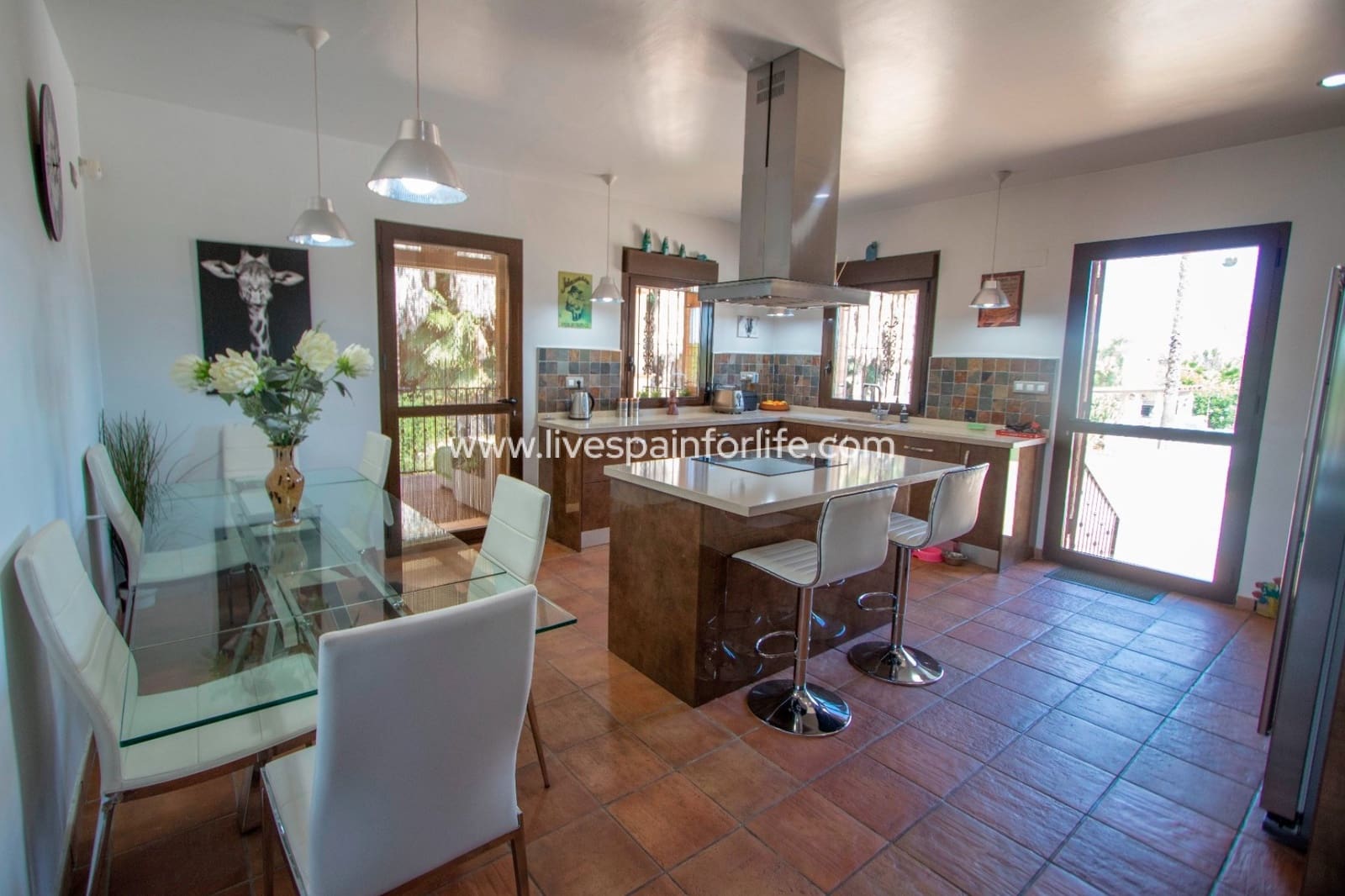 5 soveværelse Finca/Landehus til salg i Bigastro med swimmingpool garage - € 595.000 (Ref: 9707633)