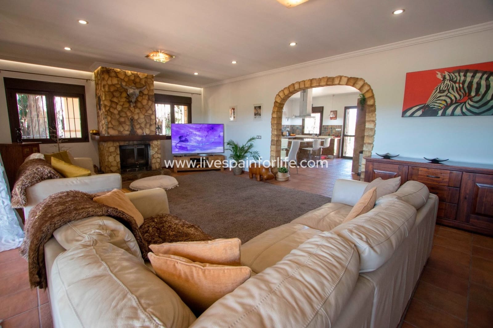 5 soveværelse Finca/Landehus til salg i Bigastro med swimmingpool garage - € 595.000 (Ref: 9707634)