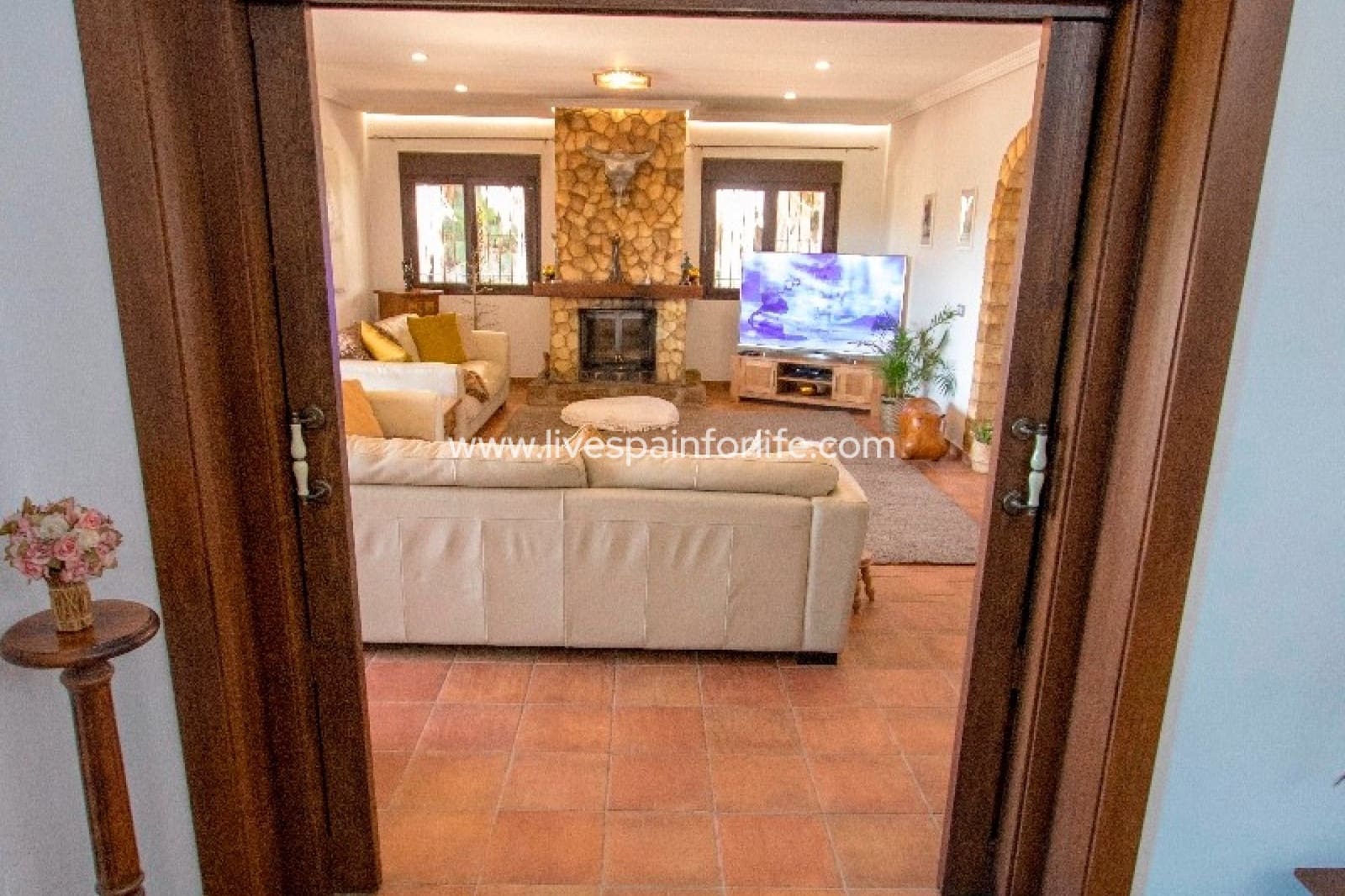 5 soveværelse Finca/Landehus til salg i Bigastro med swimmingpool garage - € 595.000 (Ref: 9707634)