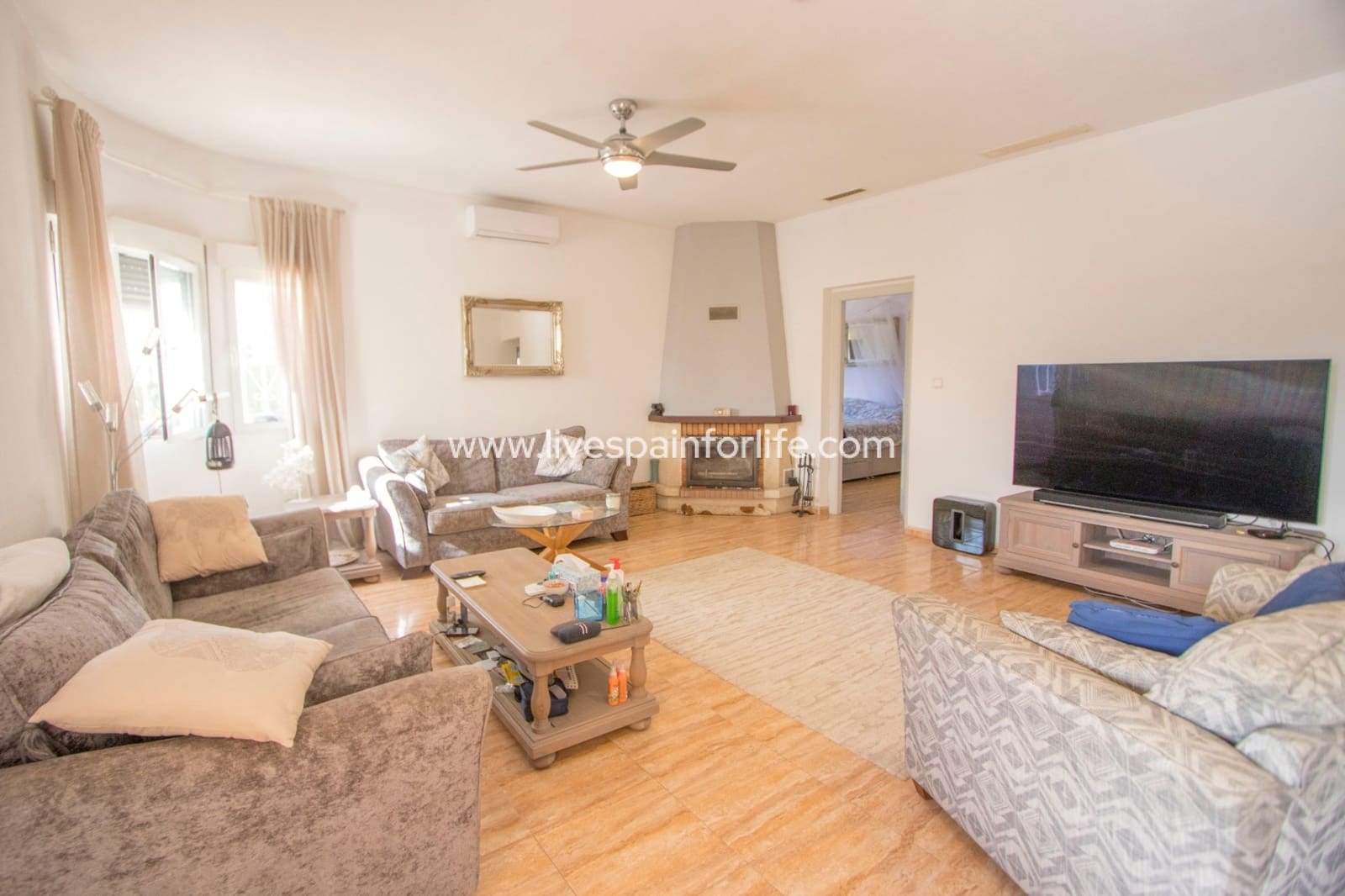 3 bedroom Finca/Country House for sale in Alicante / Alacant city with pool garage - € 359,999 (Ref: 9707635)