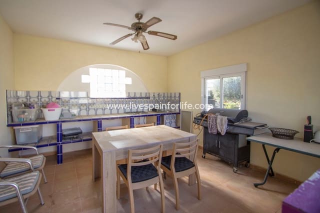 3 chambre Finca/Maison de Campagne à vendre à Catral avec piscine garage - 359 999 € (Ref: 9707636)