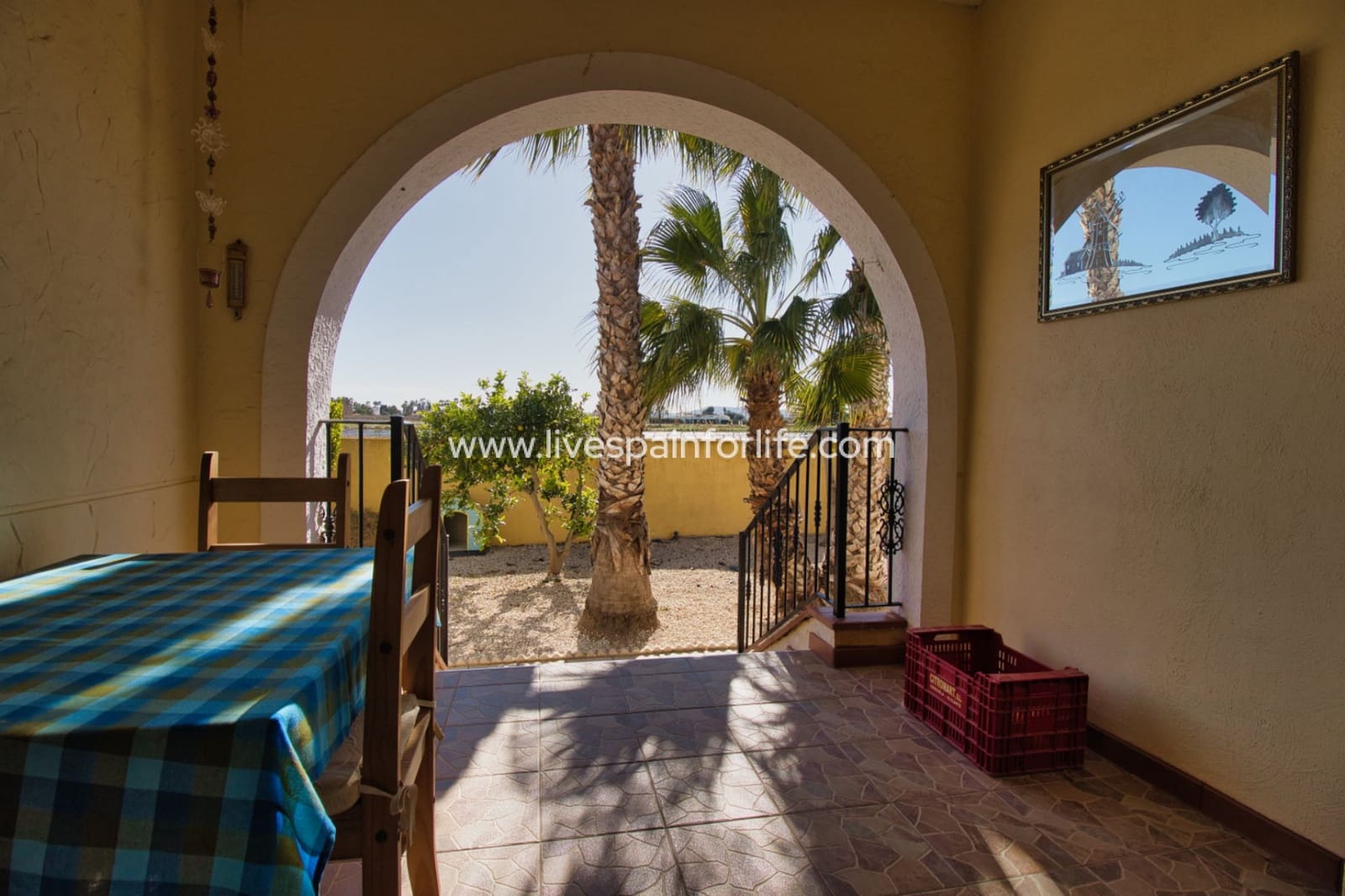 4 soveværelse Finca/Landehus til salg i Catral med swimmingpool - € 385.000 (Ref: 9707641)