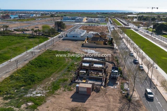 Chalet de 3 habitaciones en Pilar de la Horadada ciudad, Pilar de la Horadada en venta con piscina garaje - 550.000 € (Ref: 9707650)