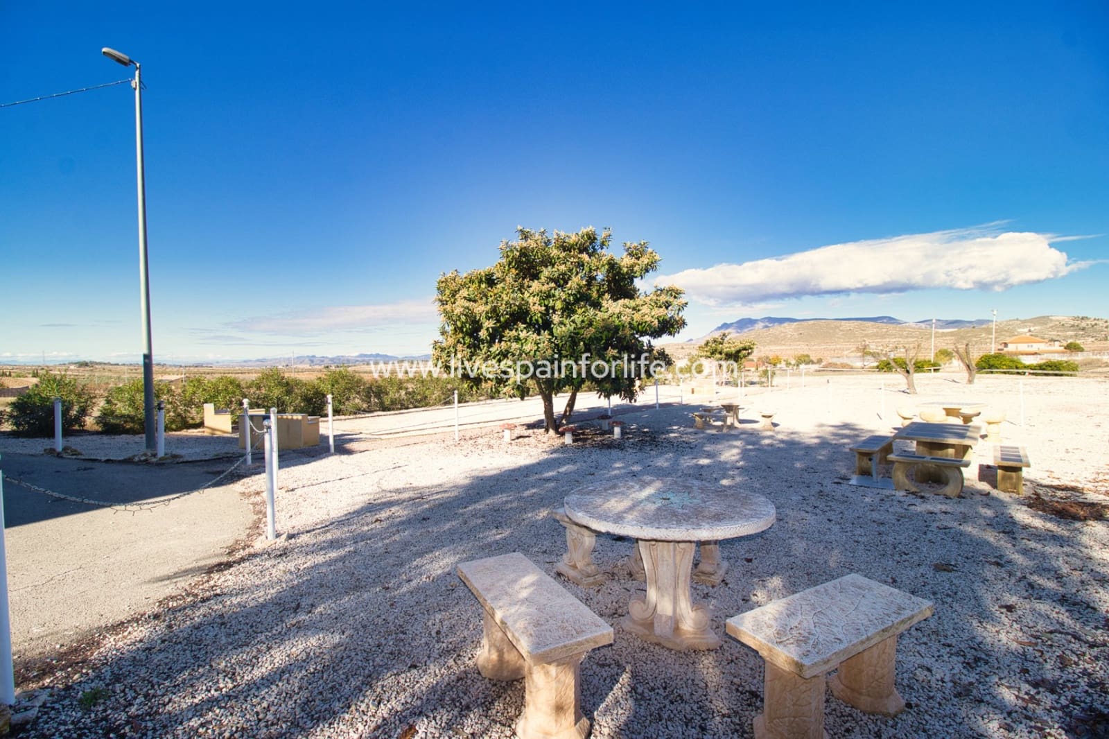 5 soveværelse Finca/Landehus til salg i Abanilla med swimmingpool garage - € 395.000 (Ref: 9707904)