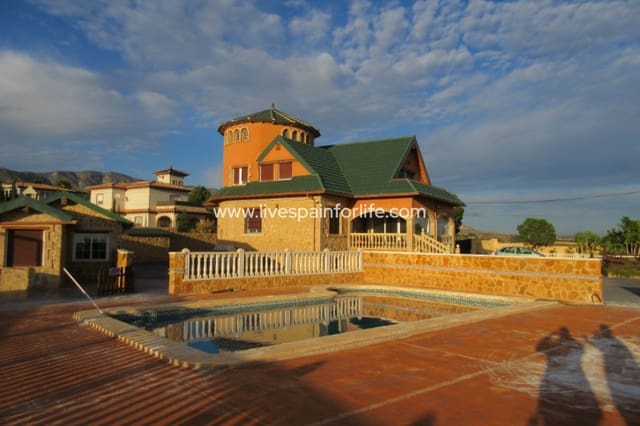 16 soveværelse Finca/Landehus til salg i Albatera med swimmingpool garage - € 1.050.000 (Ref: 9707906)