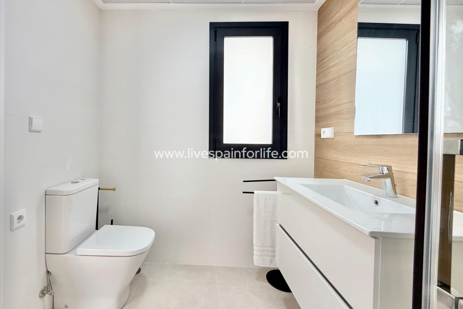 2 quarto Casa em Banda para venda em Cox com piscina garagem - 223 000 € (Ref: 9708053)