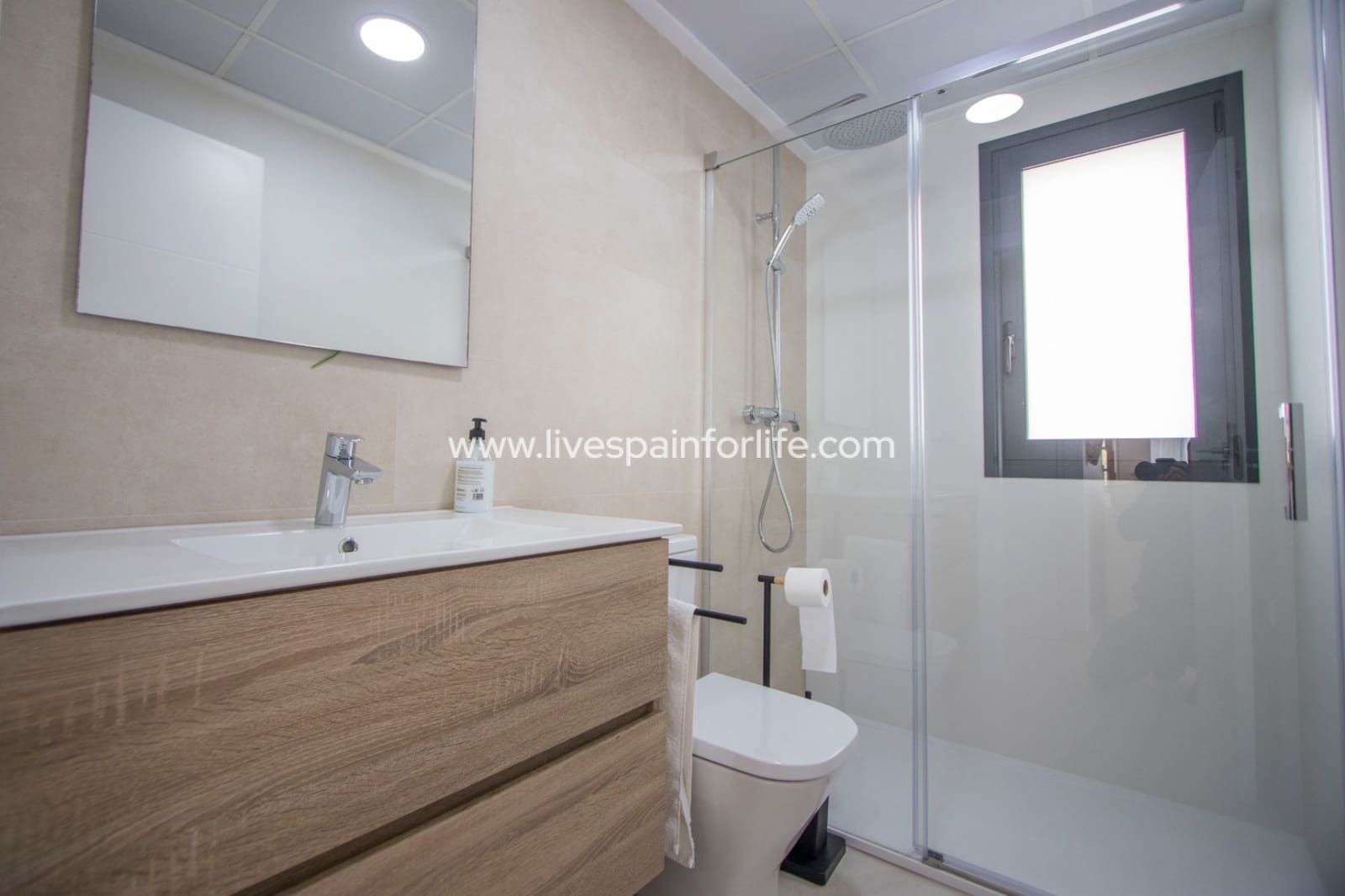 2 quarto Casa em Banda para venda em Cox com piscina garagem - 223 000 € (Ref: 9708053)