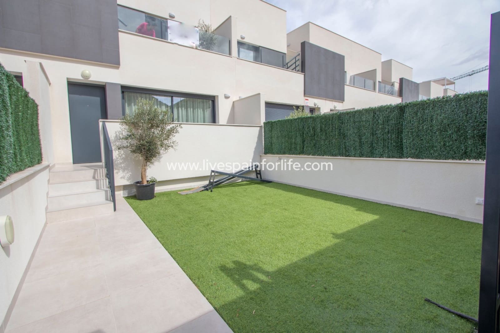 2 quarto Casa em Banda para venda em Cox com piscina garagem - 223 000 € (Ref: 9708053)