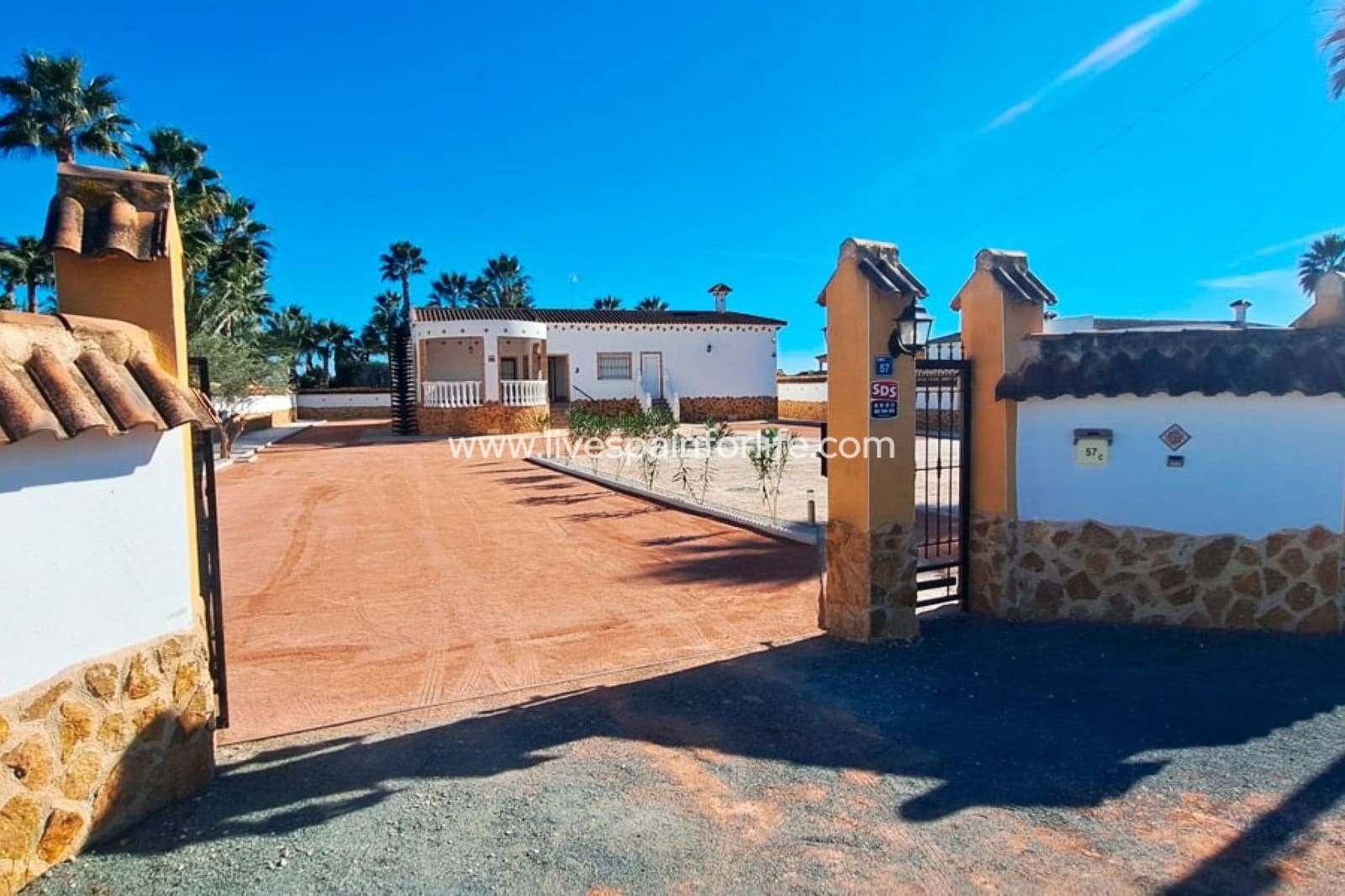 5 sovrum Finca/Hus på landet till salu i Catral med garage - 485 000 € (Ref: 9708057)