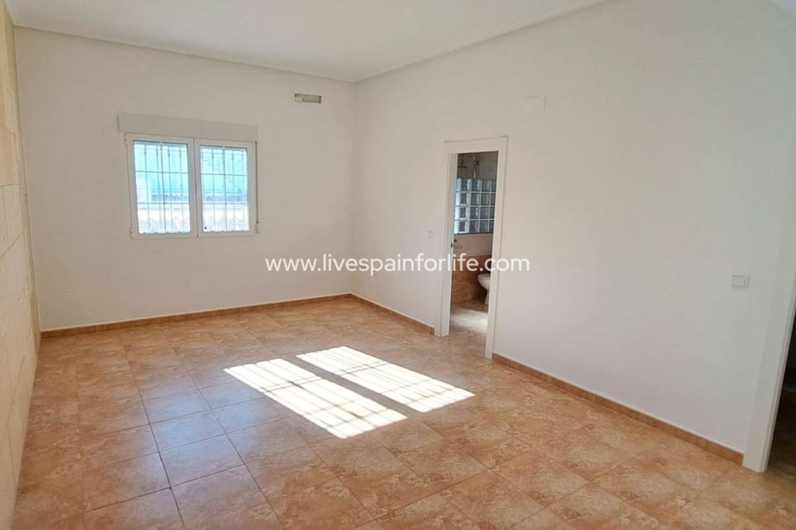 5 bedroom Finca/Country House for sale in Alicante / Alacant city with garage - € 485,000 (Ref: 9708058)