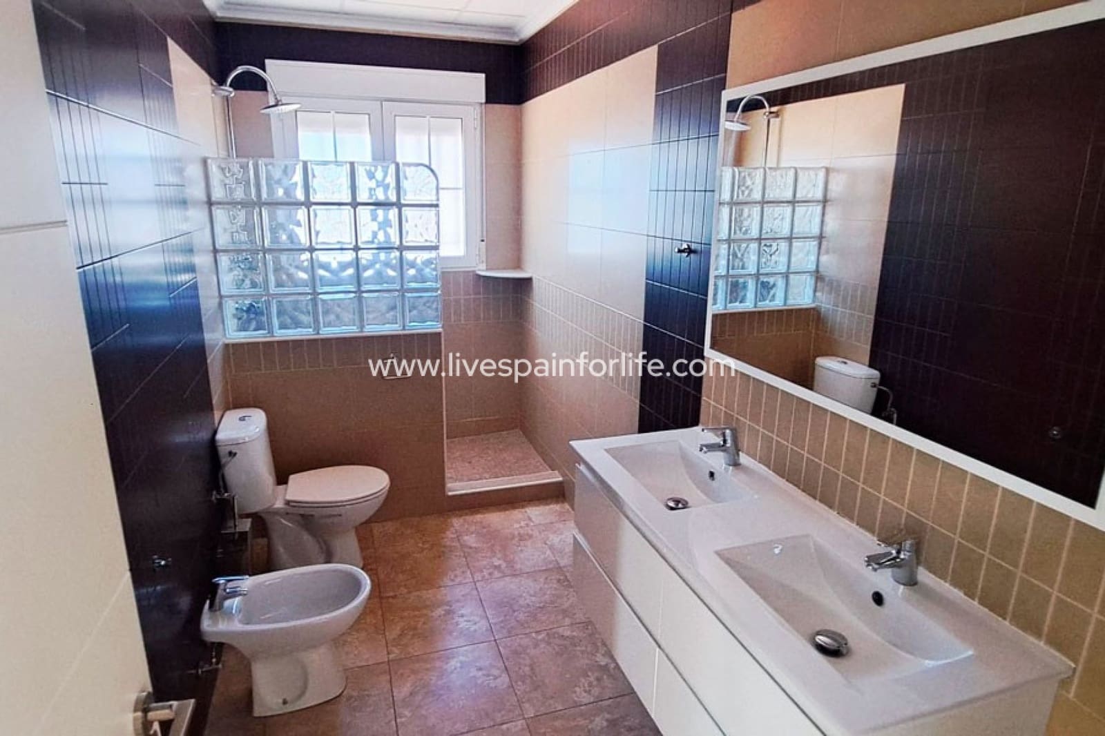 5 bedroom Finca/Country House for sale in Alicante / Alacant city with garage - € 485,000 (Ref: 9708058)