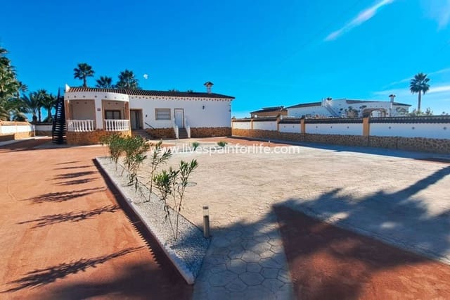 5 bedroom Finca/Country House for sale in Alicante / Alacant city with garage - € 485,000 (Ref: 9708058)