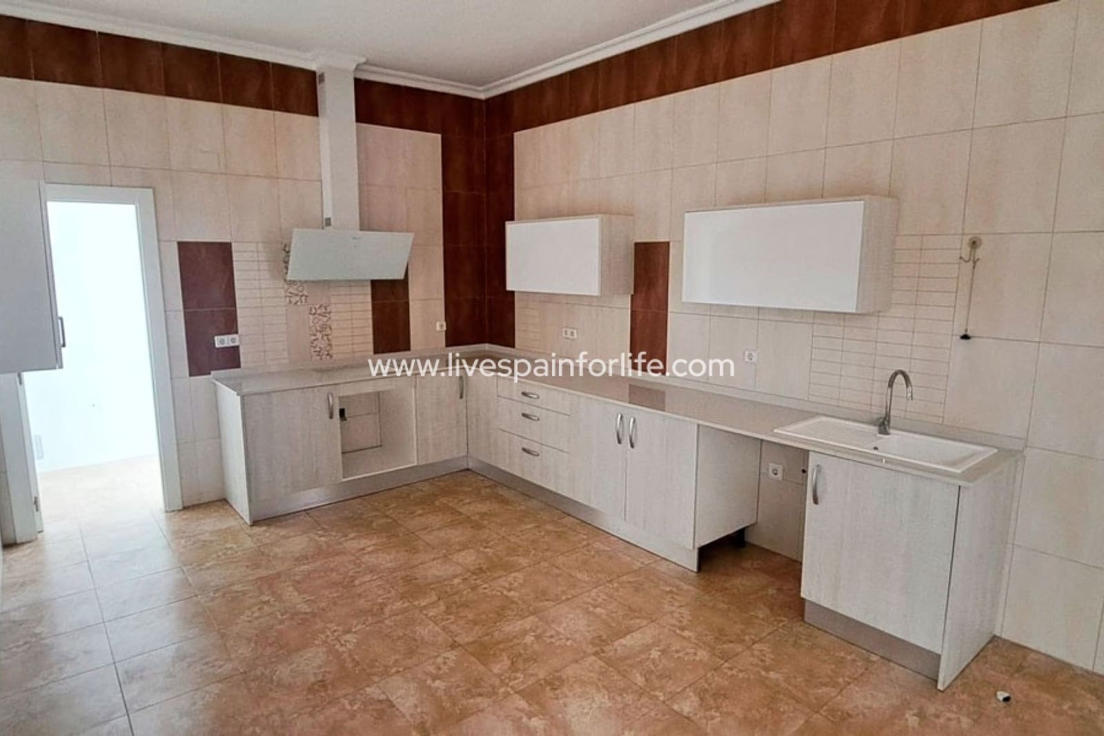 5 bedroom Finca/Country House for sale in Catral with garage - € 485,000 (Ref: 9708059)