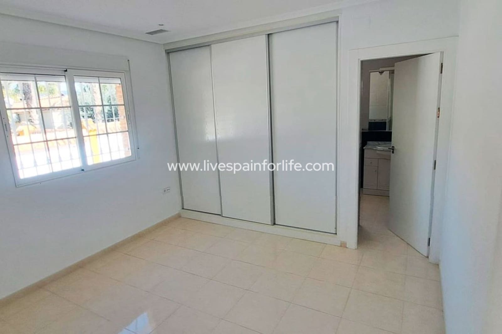 Finca/Casa Rural de 3 habitaciones en Alicante / Alacant ciudad en venta con piscina garaje - 430.000 € (Ref: 9708061)