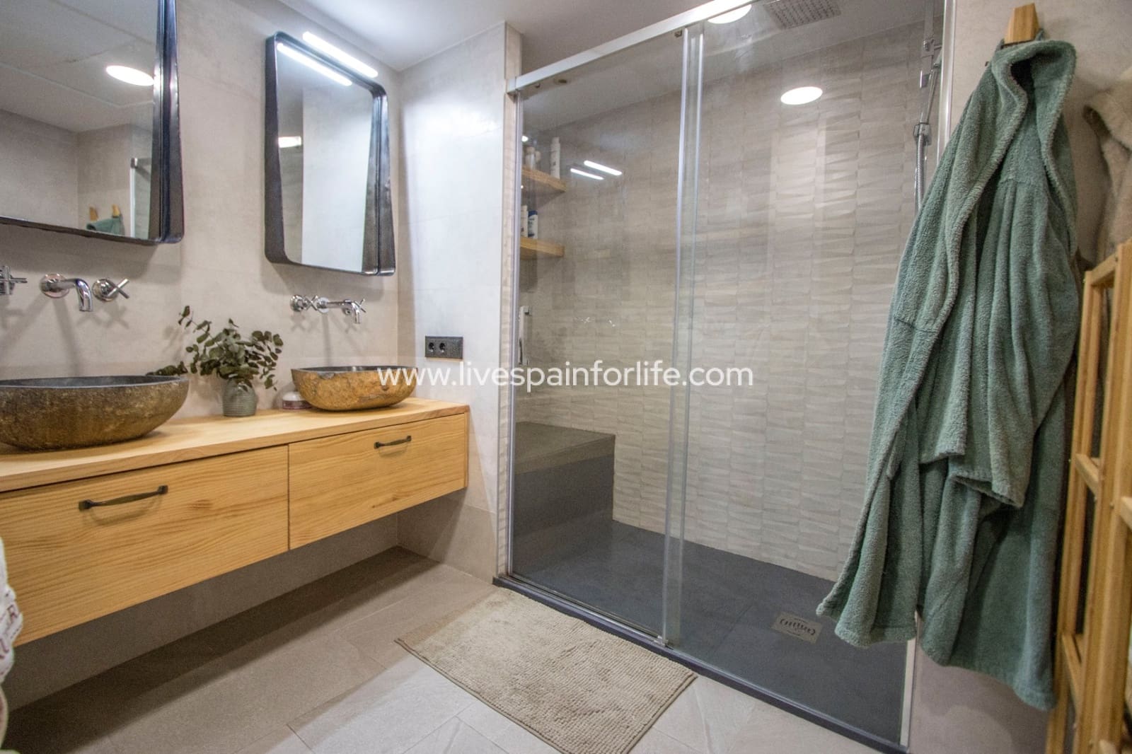 4 bedroom Apartment for sale in Albatera with garage - € 360,000 (Ref: 9713405)