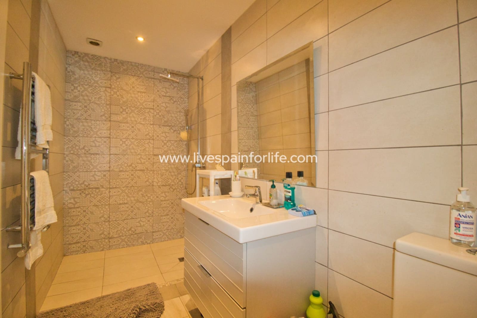 5 sypialnia Finka/Dom wiejski na sprzedaż w Pinoso z basenem - 395 000 € (Ref: 9713409)