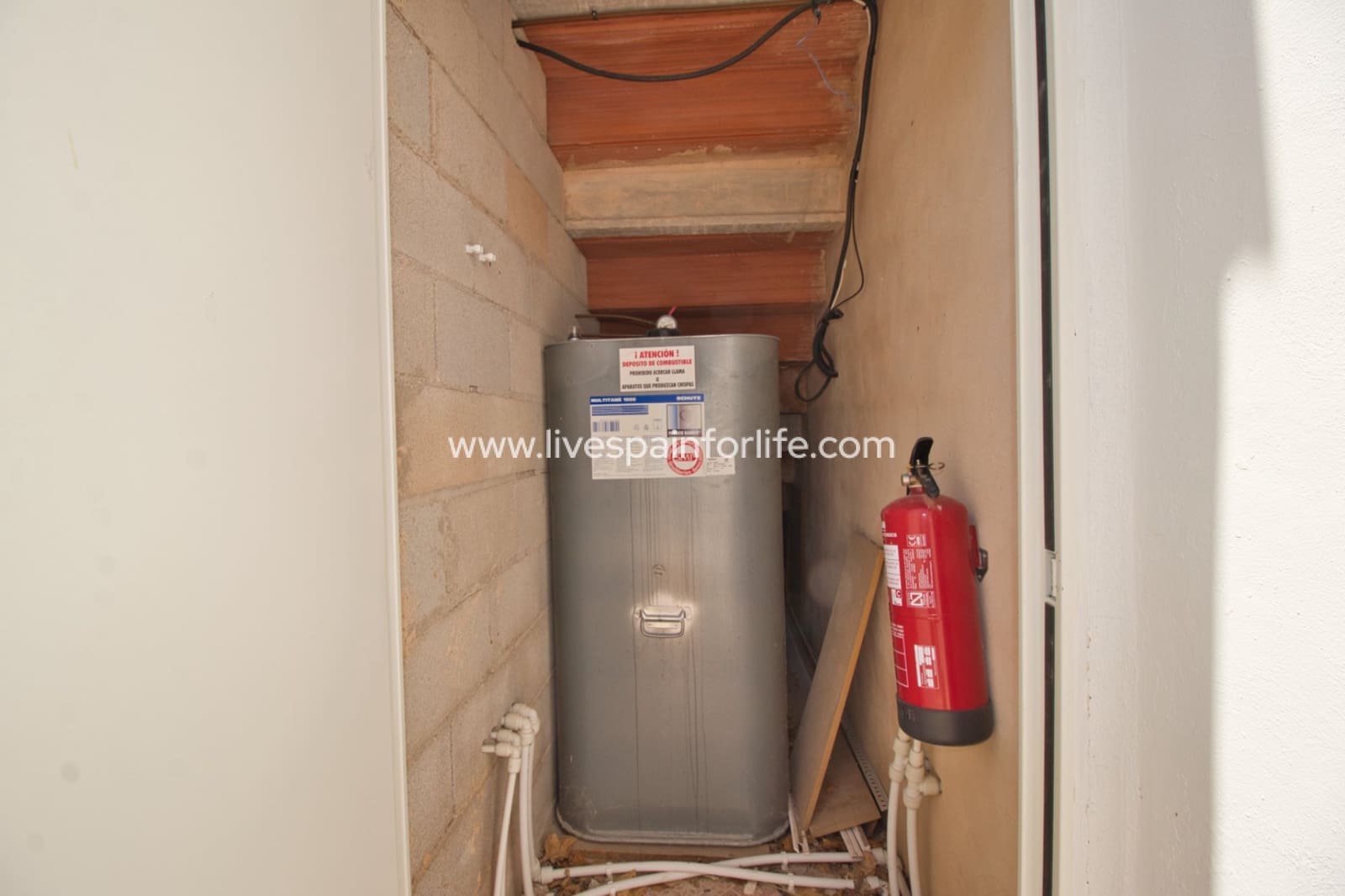 5 sypialnia Finka/Dom wiejski na sprzedaż w Pinoso z basenem - 395 000 € (Ref: 9713409)