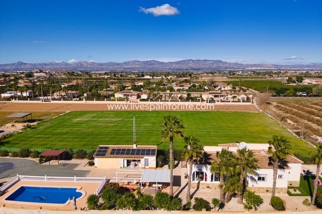 4 sovrum Finca/Hus på landet till salu i Alicante stad med pool - 369 000 € (Ref: 9713684)