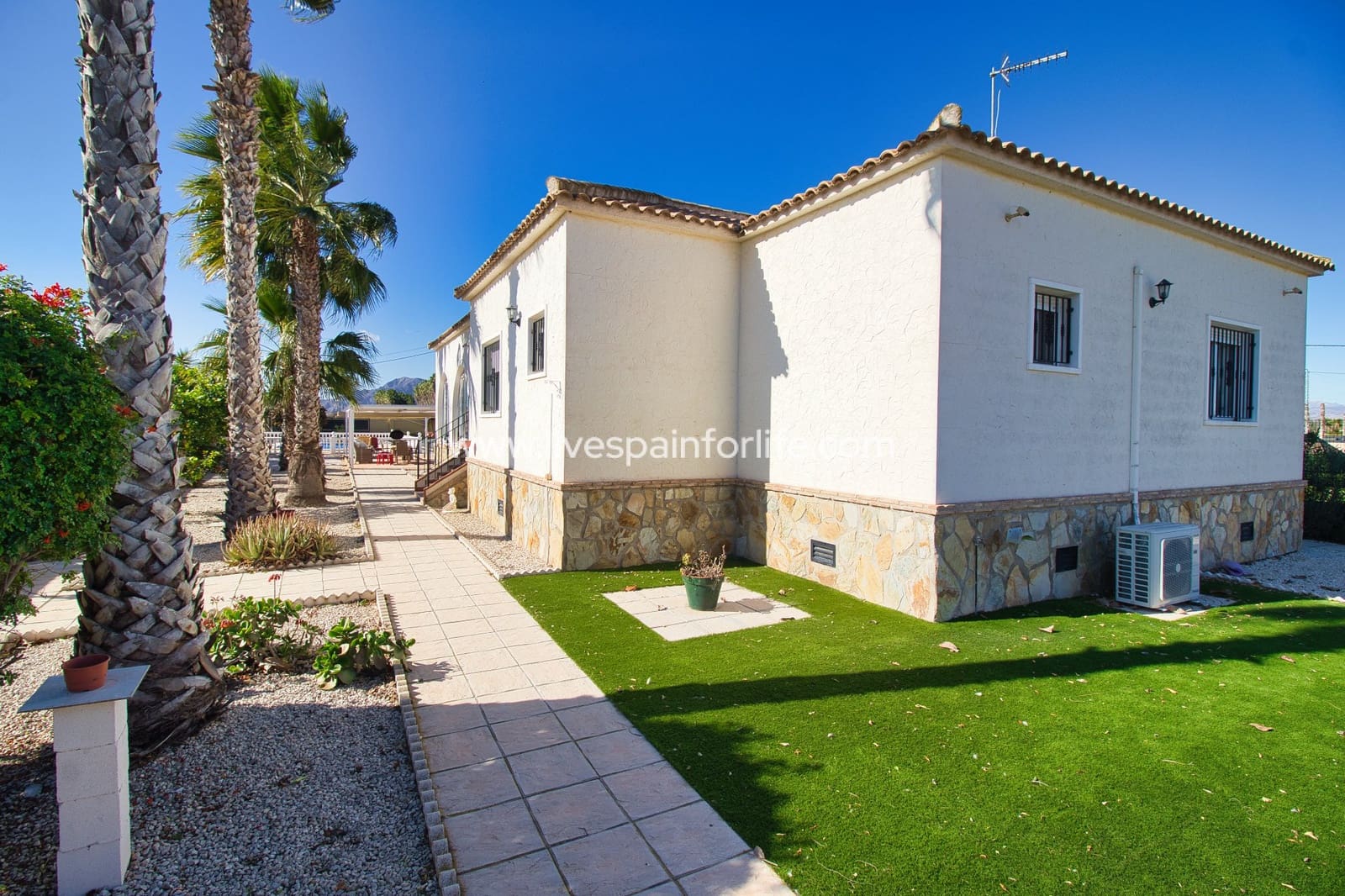 4 soverom Finca/Herregård til salgs i Alicante by med svømmebasseng - € 369 000 (Ref: 9713684)