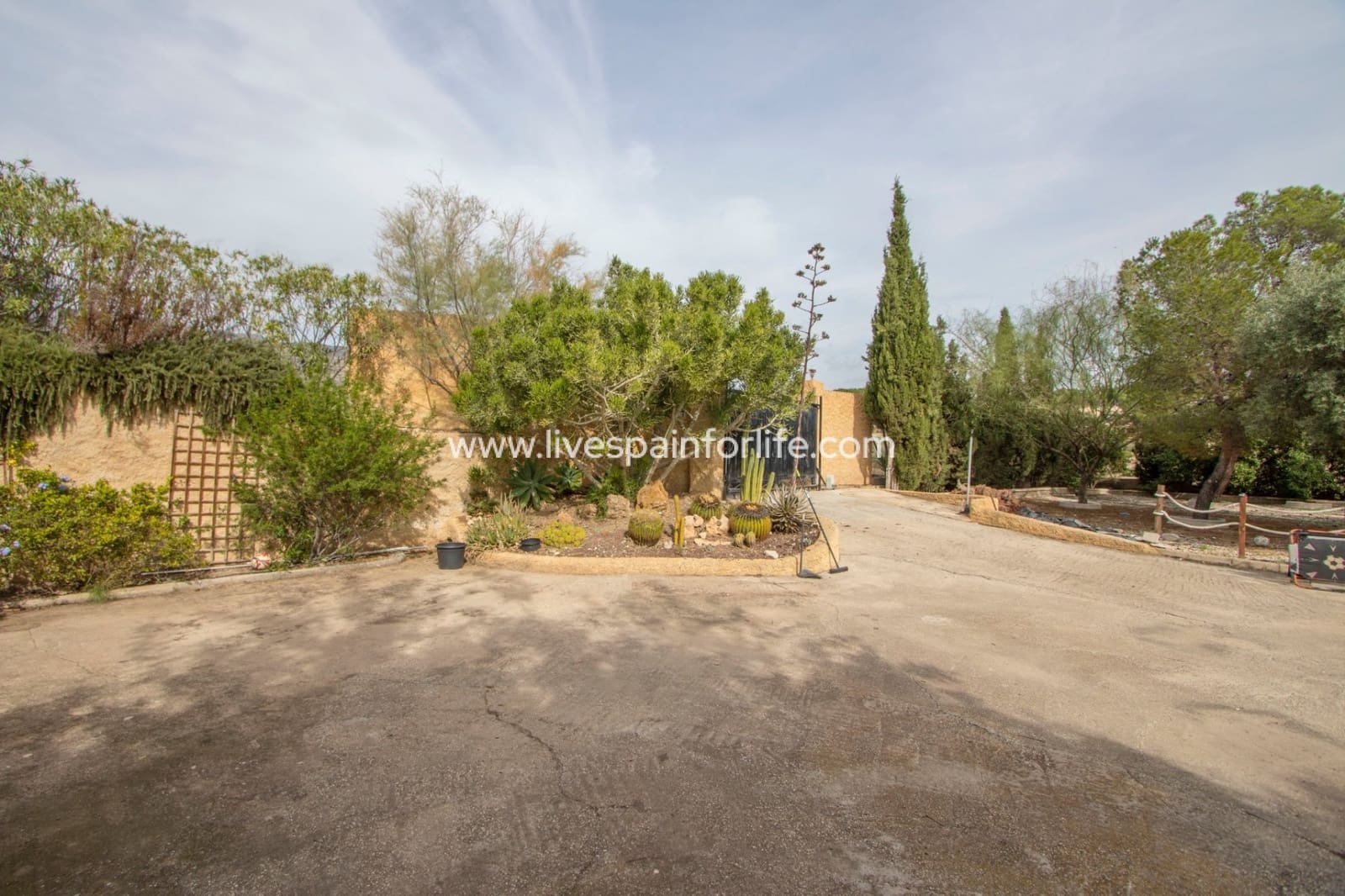3 bedroom Finca/Country House for sale in Crevillente / Crevillent with pool garage - € 290,000 (Ref: 9713691)