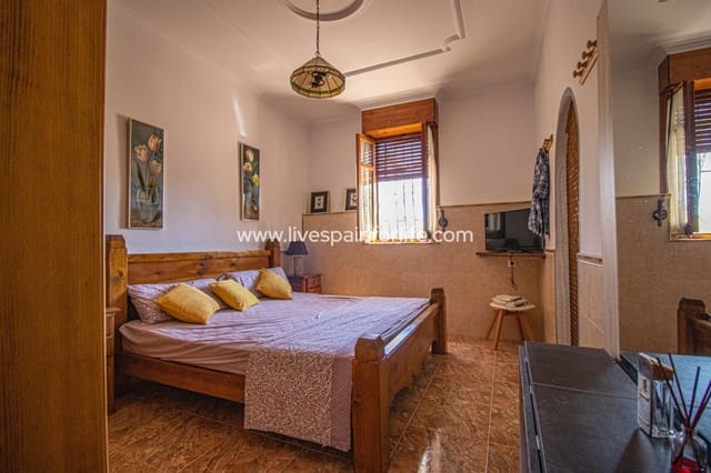 6 sovrum Finca/Hus på landet till salu i Crevillente / Crevillent med pool garage - 399 995 € (Ref: 9713701)