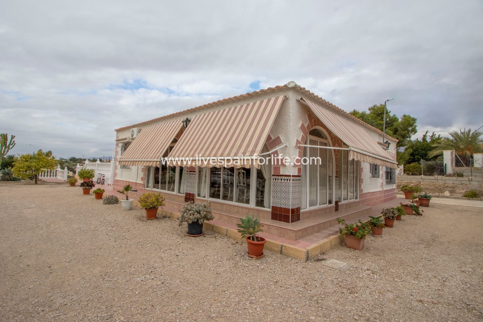 4 camera da letto Finca/Casa di Campagna in vendita in Albatera con piscina garage - 367.500 € (Rif: 9713702)