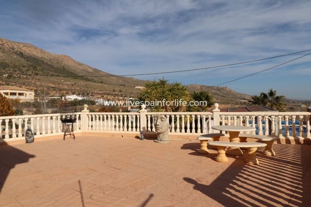 4 sypialnia Finka/Dom wiejski na sprzedaż w La Romana z basenem - 379 000 € (Ref: 9713705)