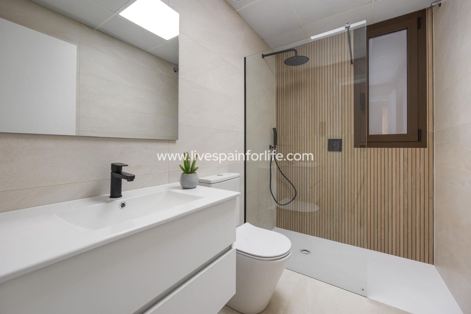 2 bedroom Apartment for sale in Los Alcazares with pool garage - € 320,000 (Ref: 9715321)