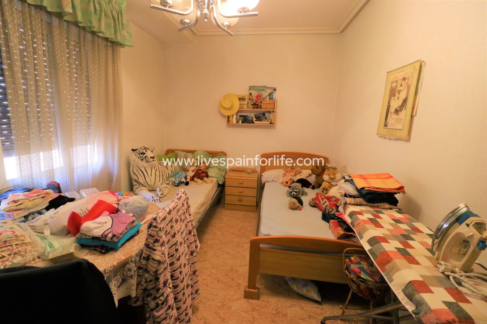 5 bedroom Townhouse for sale in Albatera with garage - € 440,000 (Ref: 9715556)