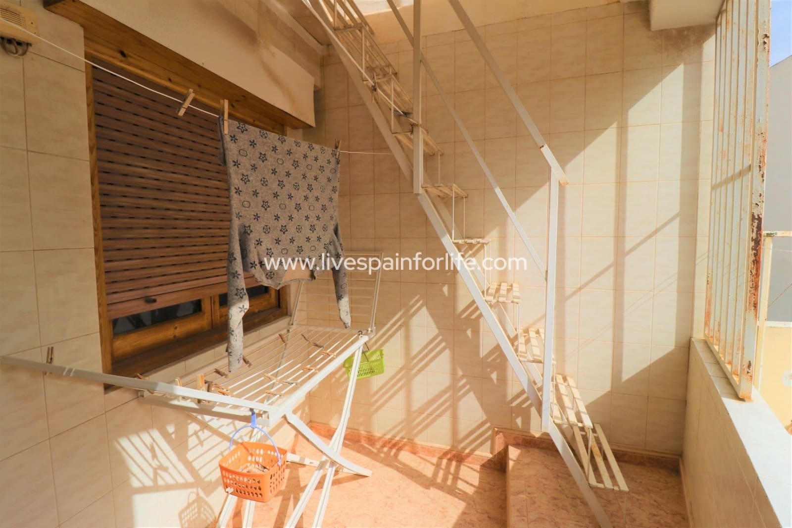 5 bedroom Townhouse for sale in Albatera with garage - € 440,000 (Ref: 9715556)