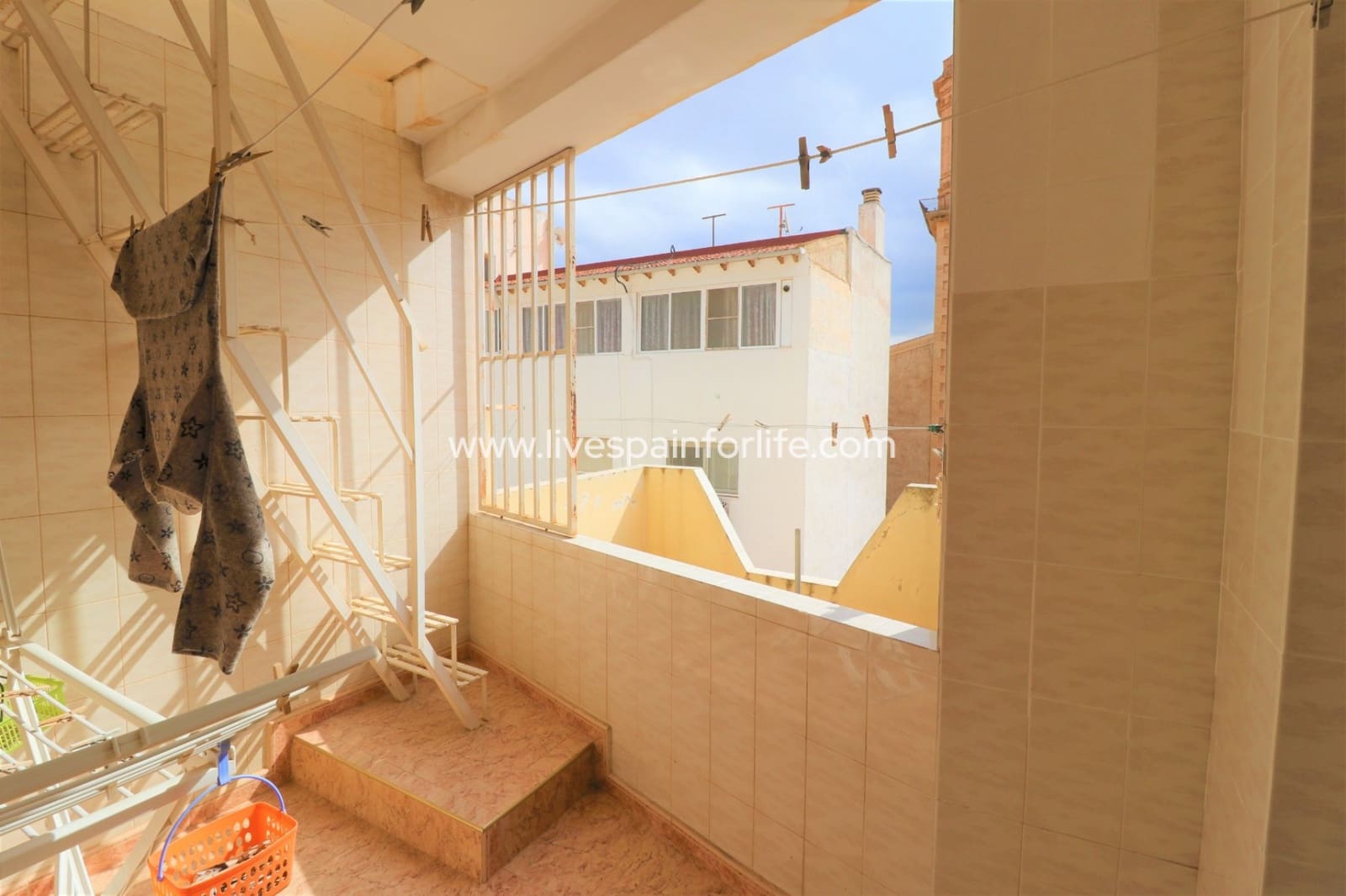 5 bedroom Townhouse for sale in Albatera with garage - € 440,000 (Ref: 9715556)