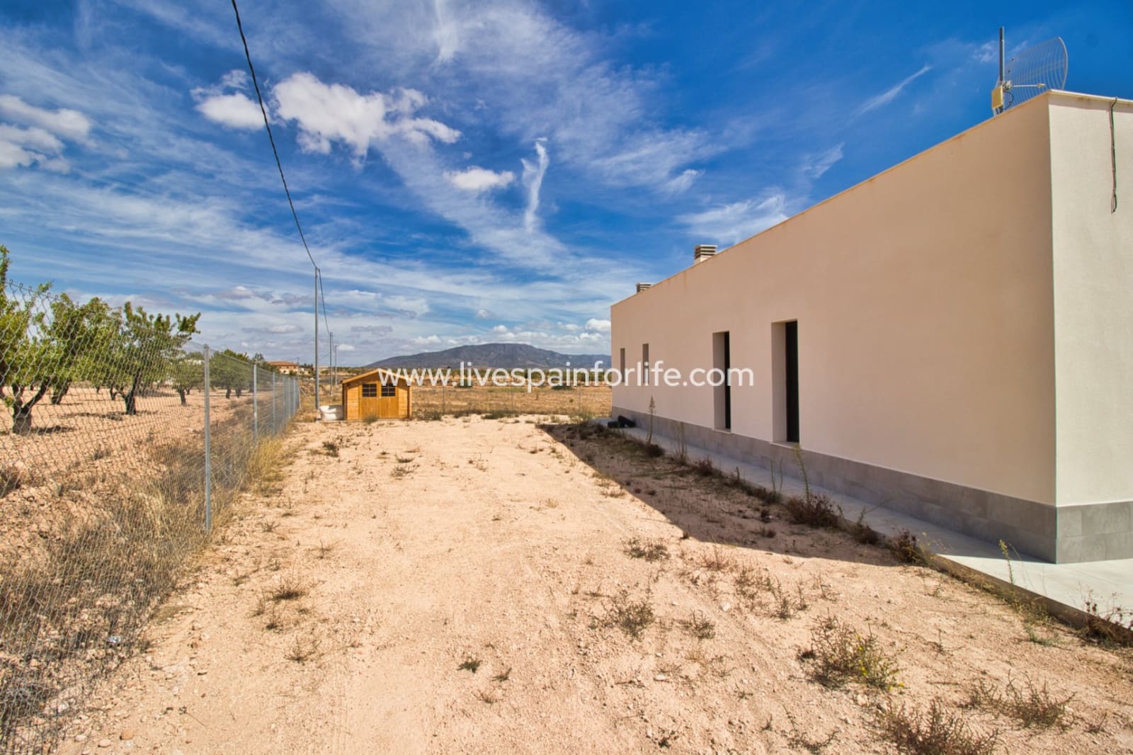 3 chambre Finca/Maison de Campagne à vendre à Pinoso avec piscine garage - 425 000 € (Ref: 9715564)