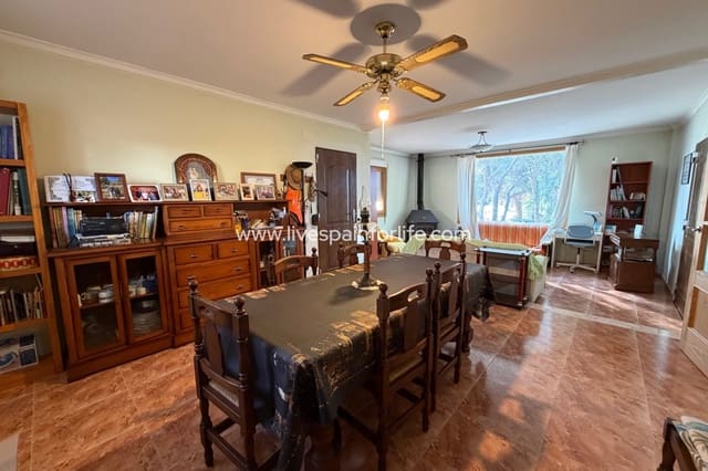 Finca/Casa Rural de 3 habitaciones en La Romana en venta con piscina garaje - 280.000 € (Ref: 9715577)