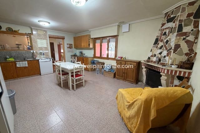 Finca/Casa Rural de 3 habitaciones en La Romana en venta con piscina garaje - 280.000 € (Ref: 9715577)