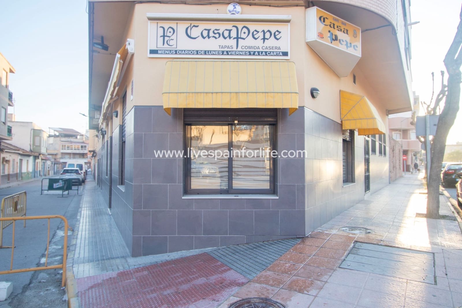 Local Comercial de 1 habitación en Albatera en venta con garaje - 225.000 € (Ref: 9715580)