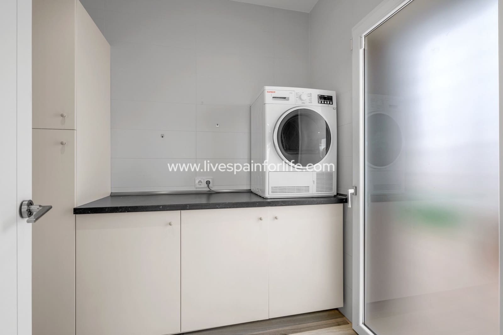 4 bedroom Villa for sale in Algorfa with pool garage - € 950,000 (Ref: 9715582)