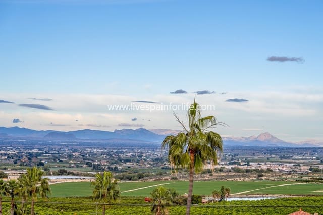 4 bedroom Villa for sale in Algorfa with pool garage - € 950,000 (Ref: 9715582)