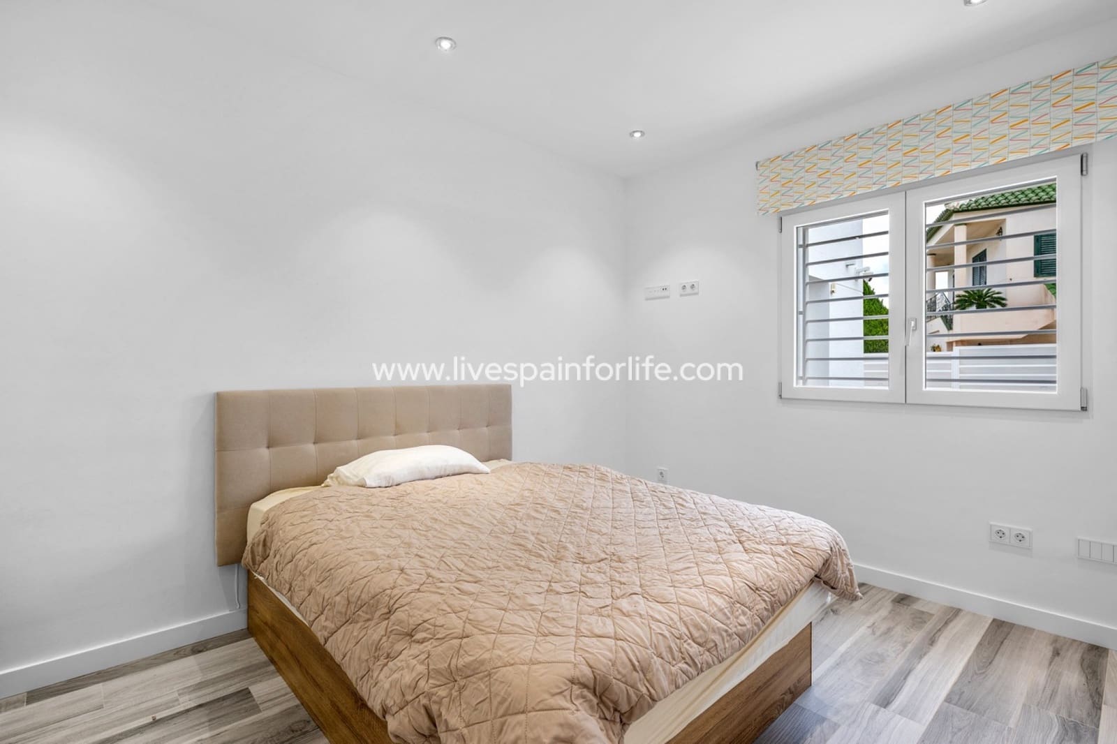 4 bedroom Villa for sale in Algorfa with pool garage - € 950,000 (Ref: 9715582)