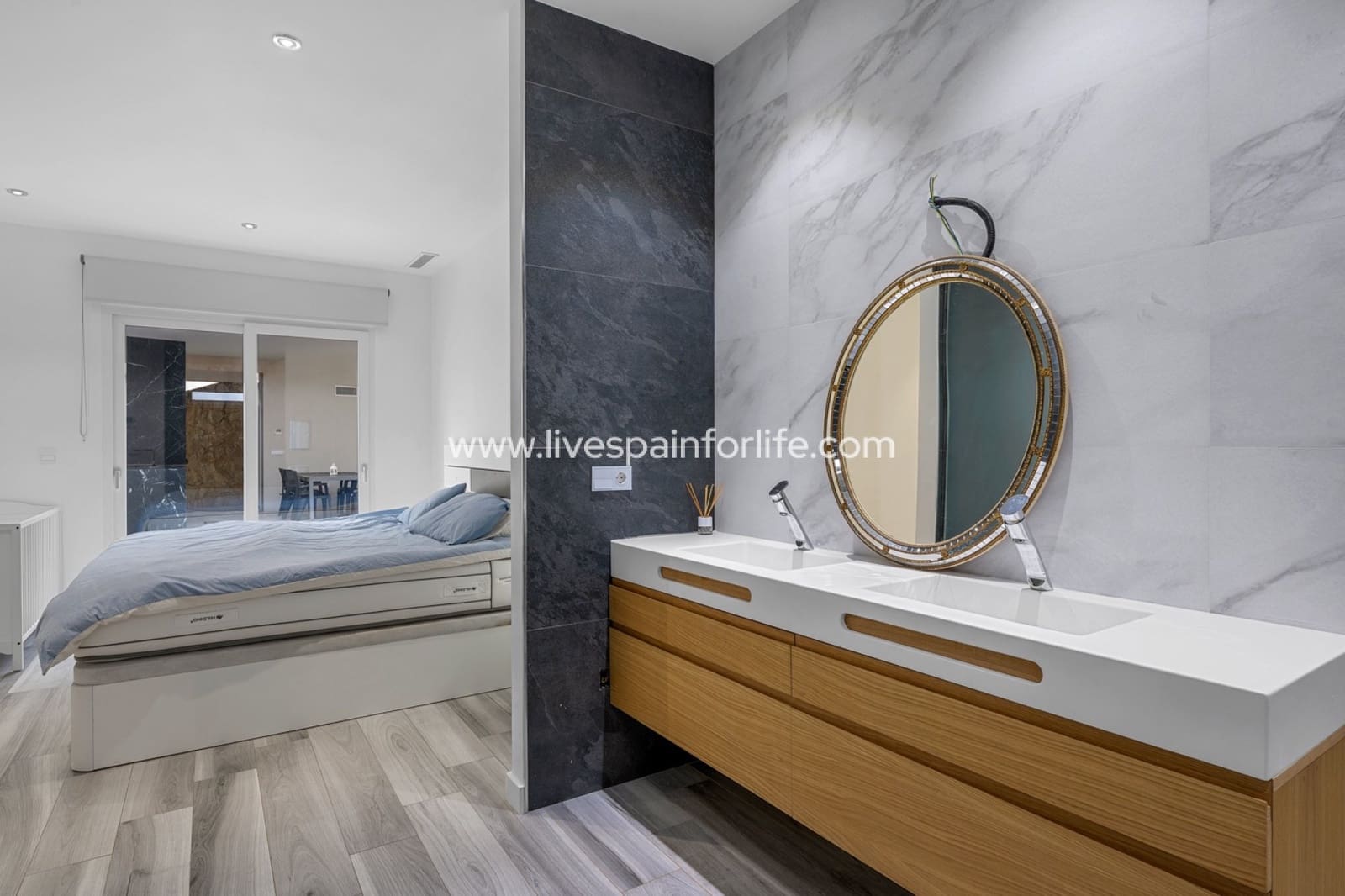 4 bedroom Villa for sale in Algorfa with pool garage - € 950,000 (Ref: 9715582)