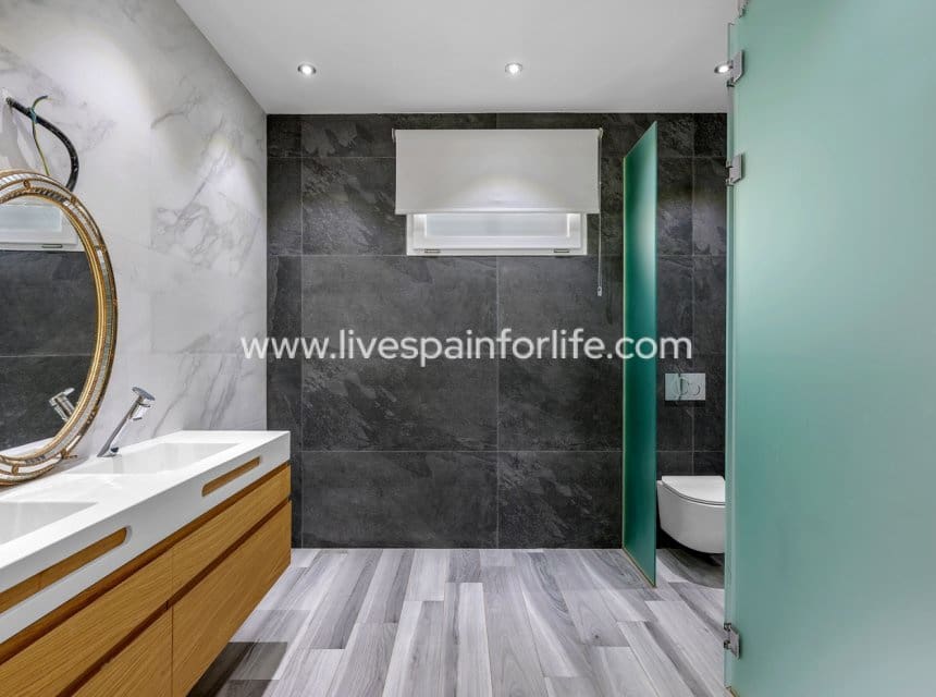 4 sypialnia Willa na sprzedaż w Algorfa z basenem garażem - 950 000 € (Ref: 9715582)