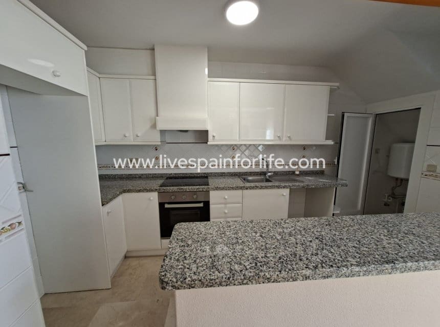 2 Zimmer Bungalow zu verkaufen in Alicante / Alacant Stadt mit Pool - 229.000 € (Ref: 9720540)